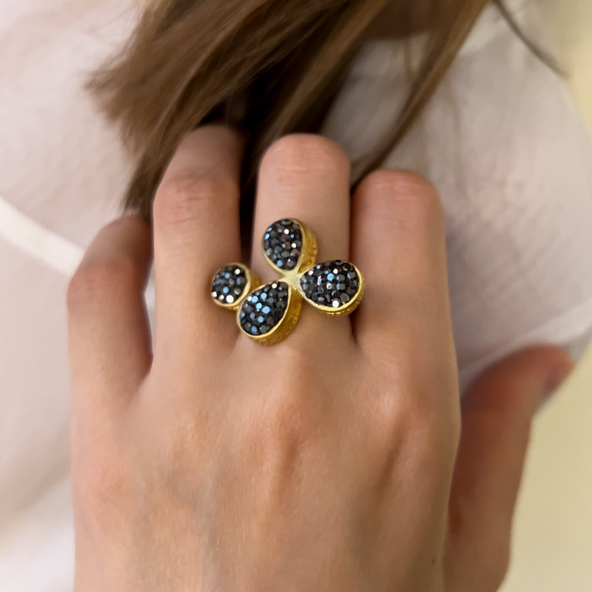 Lucky Clover Ring – 18K Gold-Plated 925 Sterling Silver with Hematite ...